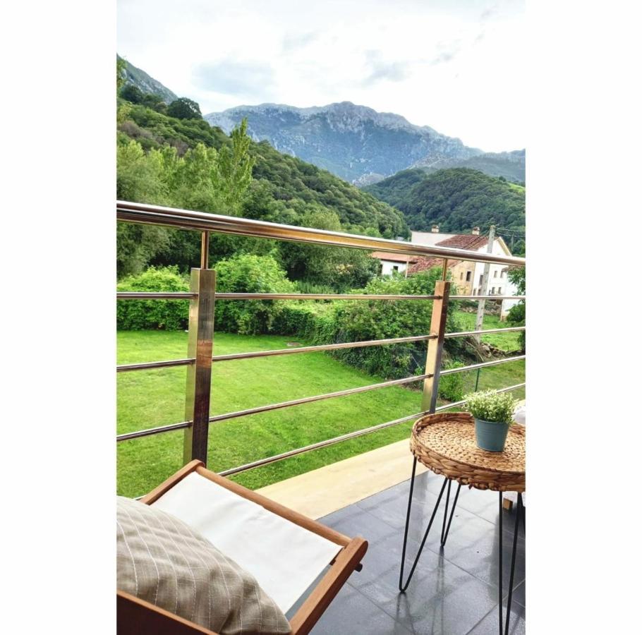 Apartamento Llar Del Cares Arenas De Cabrales Exterior foto
